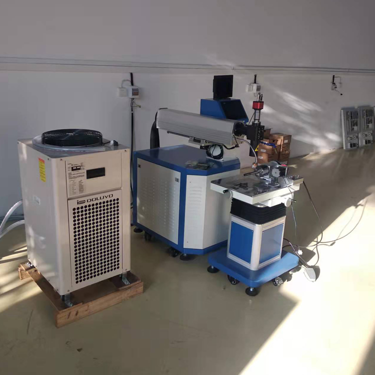 一分鐘讓您領悟什么是小型激光焊接機