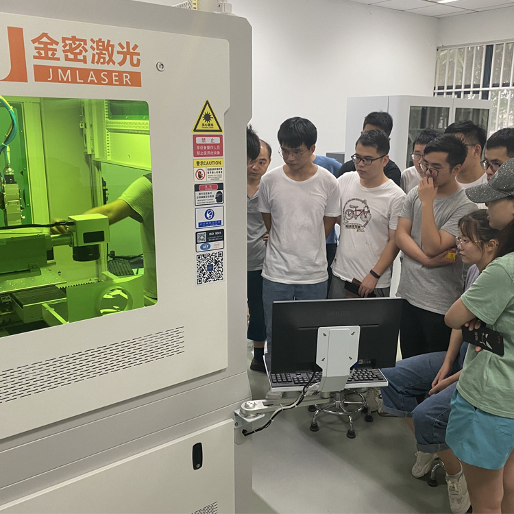 激光焊接已經正式投入到各高校實驗教學